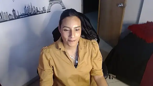 Snapshot of mykaelahoney chatting on June 2026 10:30:01 PM mykaelahoney online show from June 2026 10:30:01 PM
