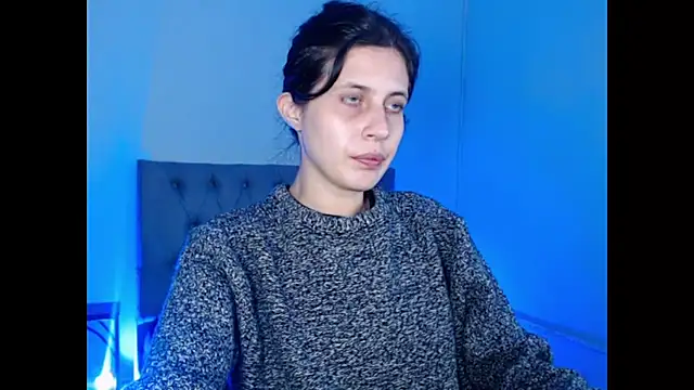 bellatrix25 online show from March 2026 04:18:01 PM