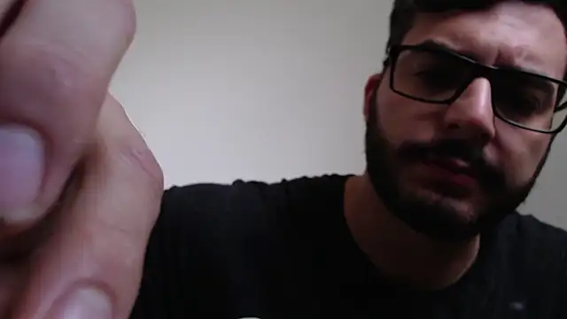 Snapshot of thomas_gun chatting on February 2026 04:00:01 PM thomas gun online show from February 2026 04:00:01 PM