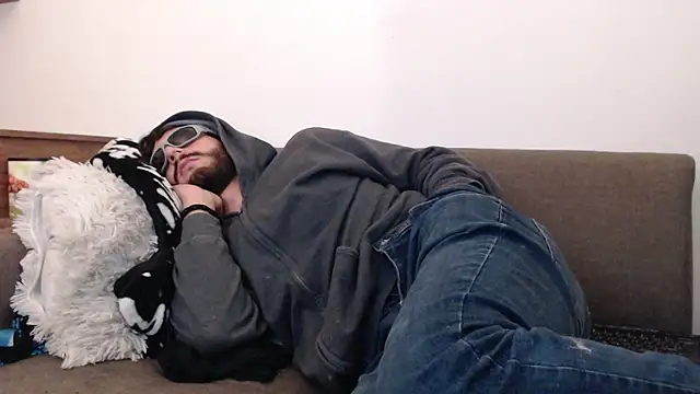 Snapshot of thomas_gun chatting on February 2026 04:05:02 AM thomas gun online show from February 2026 04:05:02 AM