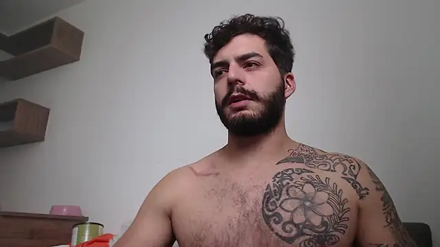 Snapshot of thomas_gun chatting on February 2026 07:43:01 PM thomas gun online show from February 2026 07:43:01 PM