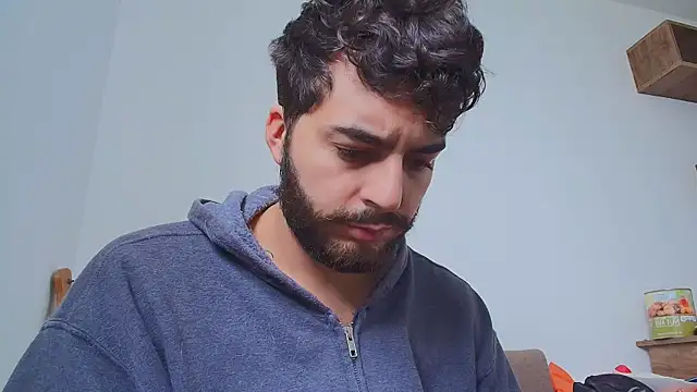 Snapshot of thomas_gun chatting on February 2026 04:47:01 PM thomas gun online show from February 2026 04:47:01 PM