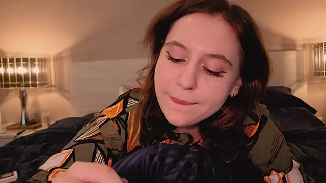 Diana Flower online show from November 2025 02:47:01 AM