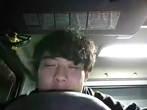 whitebriefboy online show from January 2025 05:26:01 PM