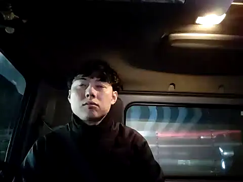 whitebriefboy online show from January 2025 02:10:02 PM