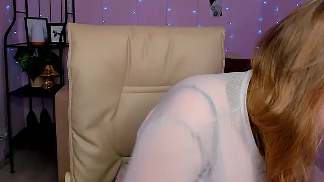 Helens love online show from March 2025 01:52:02 AM