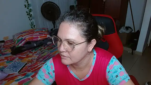 helenca43 online show from February 2026 10:35:01 AM