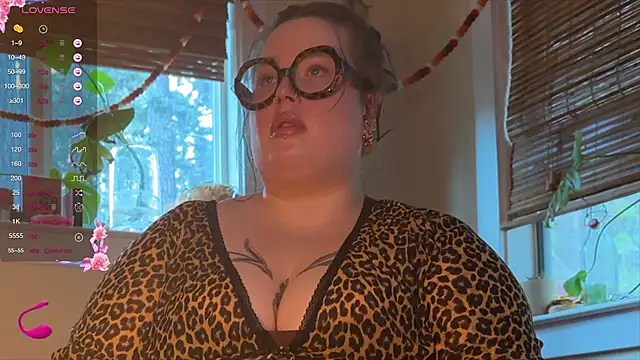 Snapshot of MissBika chatting on January 2025 10:22:02 PM MissBika online show from January 2025 10:22:02 PM