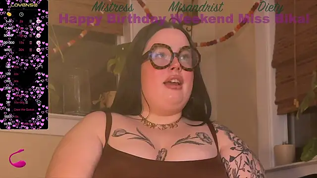 Snapshot of MissBika chatting on January 2025 04:39:02 AM MissBika online show from January 2025 04:39:02 AM