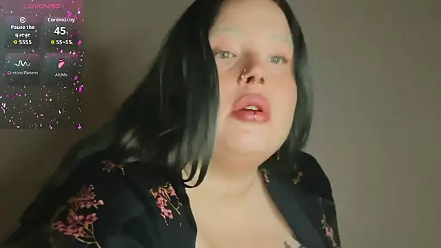 Snapshot of MissBika chatting on October 2025 04:16:01 PM MissBika online show from October 2025 04:16:01 PM