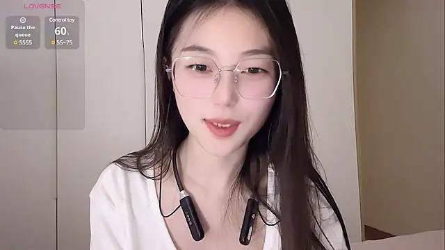 Sweet-Angel999 online show from March 2025 05:31:02 PM