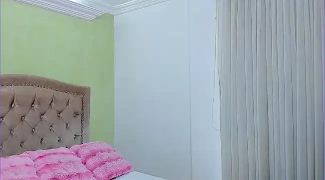 Snapshot of Luciluu20 chatting on January 2025 09:36:01 PM Luciluu20 online show from January 2025 09:36:01 PM