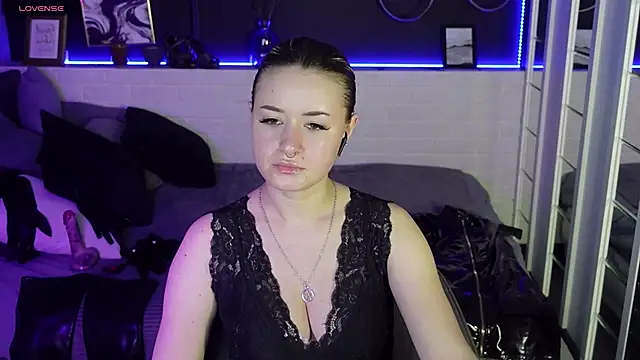 Lily Moonlight online show from February 2025 10:48:02 AM