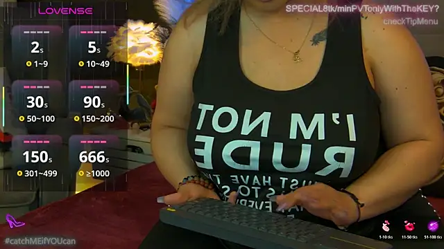 Snapshot of ZoeMesmerize chatting on June 2026 04:55:01 AM ZoeMesmerize online show from June 2026 04:55:01 AM