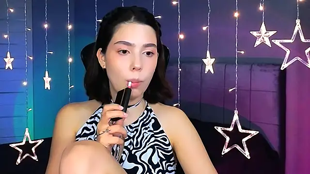 Stacy Gonzales  online show from October 2025 09:41:02 AM