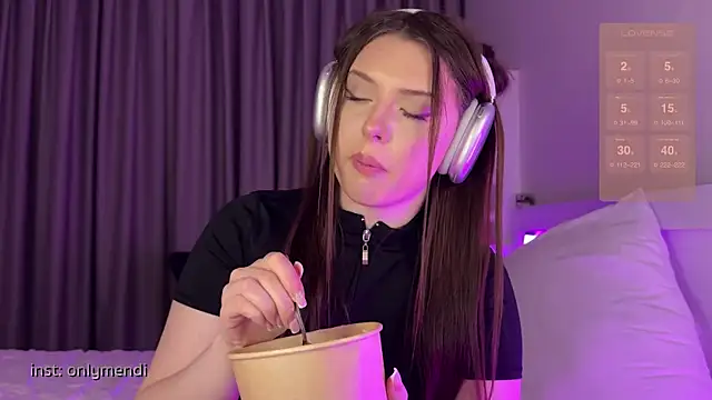 MENNDI online show from January 2025 03:14:02 PM