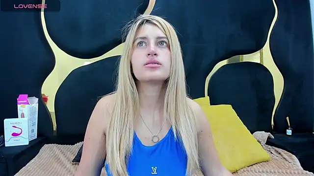 GiaRoussel online show from February 2026 04:14:01 PM