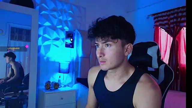 santyago taylor online show from January 2025 06:57:01 PM