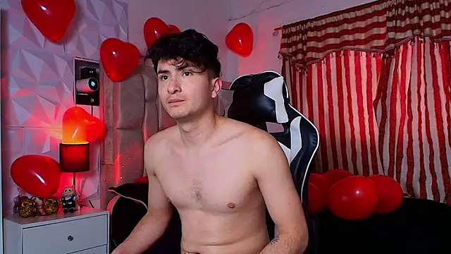 santyago taylor online show from February 2025 06:48:01 PM