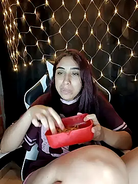 ifeelverywet andhot online show from November 2025 04:46:01 AM