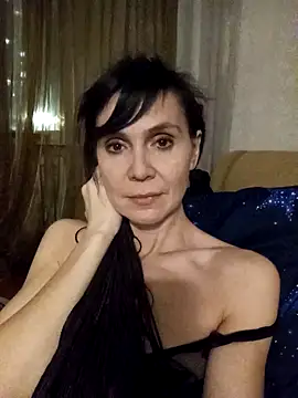 Francenia lolis online show from February 2025 08:15:02 PM