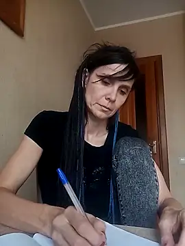 Francenia lolis online show from October 2025 07:43:01 AM