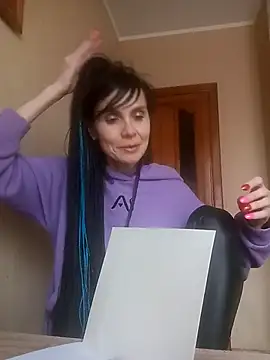 Francenia lolis online show from November 2025 11:54:01 AM