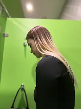 -Sexy Barbie- online show from February 2025 10:15:02 AM