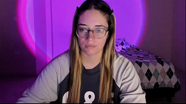 atenas 05  online show from October 2025 09:30:01 AM