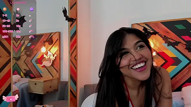 NaiirobiSwan online show from October 2025 08:02:02 PM