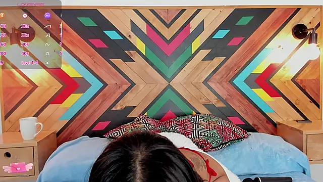 NaiirobiSwan online show from November 2025 07:48:02 PM