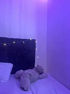 alisson carolina73 online show from December 2024 06:06:02 PM