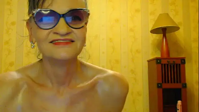 Snapshot of Valentina3859 chatting on February 2025 12:56:01 PM Valentina3859 online show from February 2025 12:56:01 PM