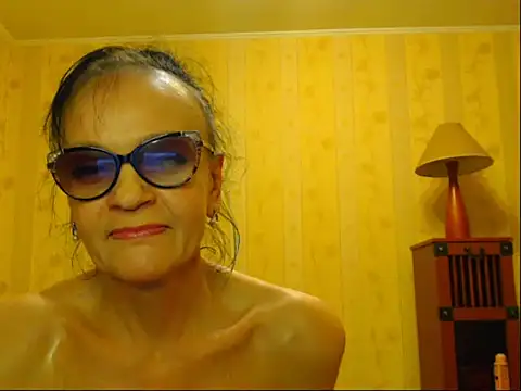 Snapshot of Valentina3859 chatting on March 2025 09:46:02 PM Valentina3859 online show from March 2025 09:46:02 PM