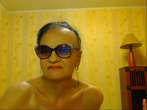 Snapshot of Valentina3859 chatting on March 2025 08:21:02 PM Valentina3859 online show from March 2025 08:21:02 PM