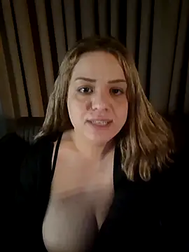 cansuozell online show from March 2026 08:59:02 PM