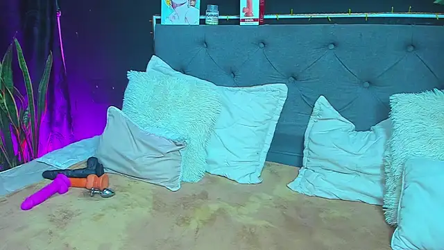 dulce celeste15 online show from January 2025 02:04:02 AM