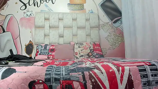 KOURTNEY-- online show from February 2025 01:09:01 AM