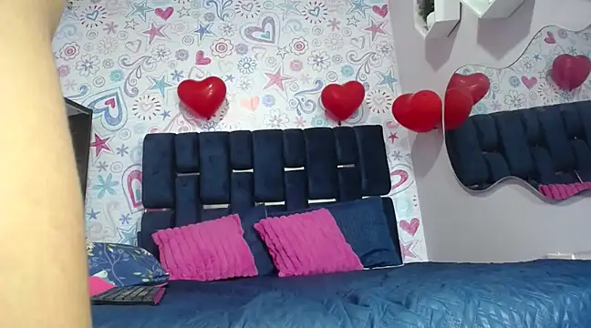 KOURTNEY-- online show from February 2025 01:33:01 AM