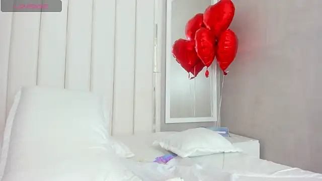 Carohorny4u online show from February 2025 04:24:01 PM