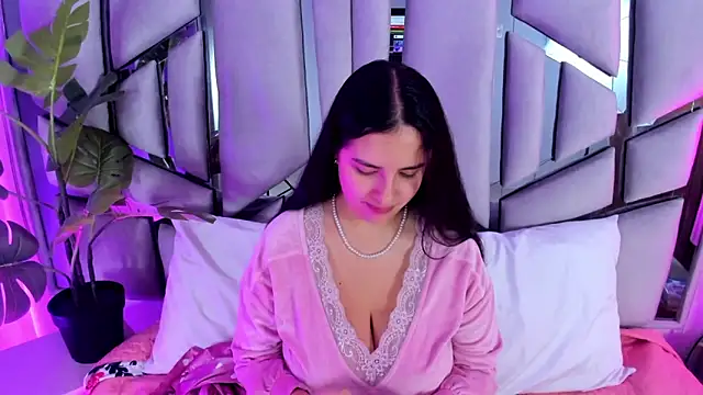 paulette dupont online show from September 2025 12:34:01 AM