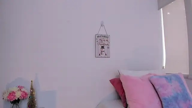 Brisa blue online show from December 2024 04:10:01 PM