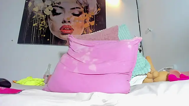 reinahot-699 online show from January 2026 05:27:02 PM