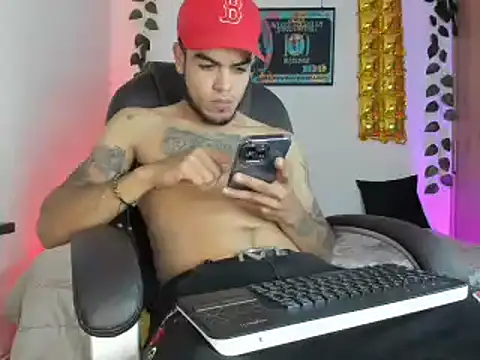 mikee scooth online show from February 2025 02:58:01 AM