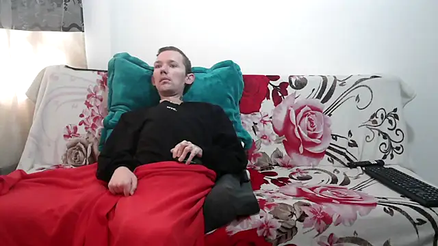 Sophia and Thomas online show from April 2026 03:05:02 PM