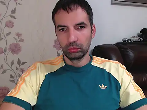 Leo 1617 online show from November 2025 12:37:02 PM