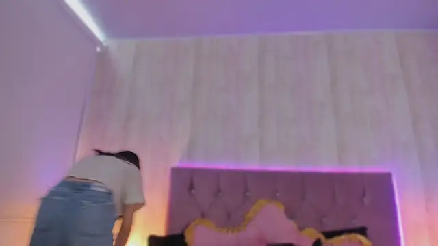 Karito-28 online show from September 2025 12:29:02 PM