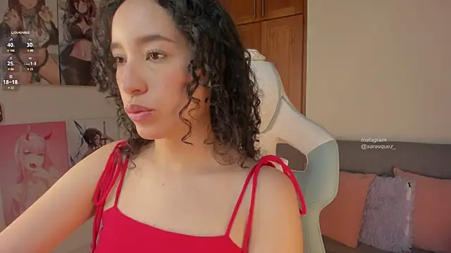 Heyloreley online show from January 2025 01:07:01 PM