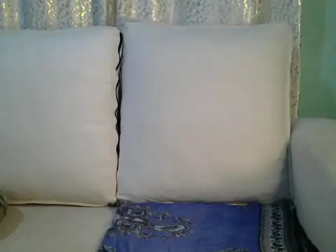 Caryyyl online show from November 2025 12:27:01 AM