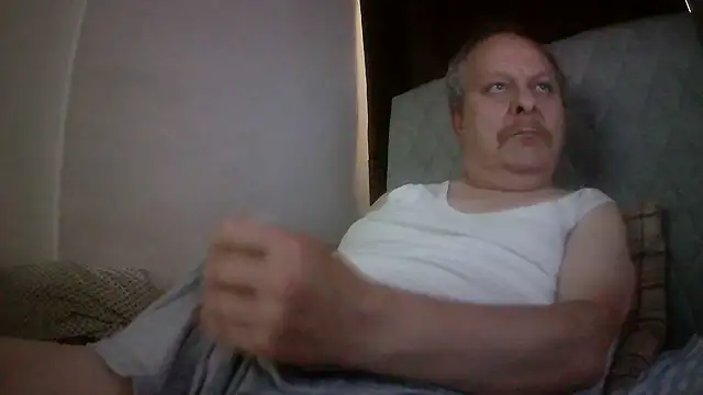 Snapshot of amylrmm1903 chatting on June 2026 03:58:01 PM amylrmm1903 online show from June 2026 03:58:01 PM